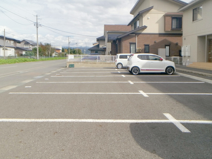 マジェスタ　Ｂの駐車場
