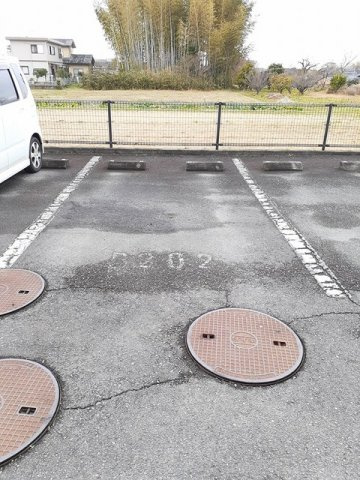 オークヒルズ　Ｂの駐車場|駐車スペースもあります☆