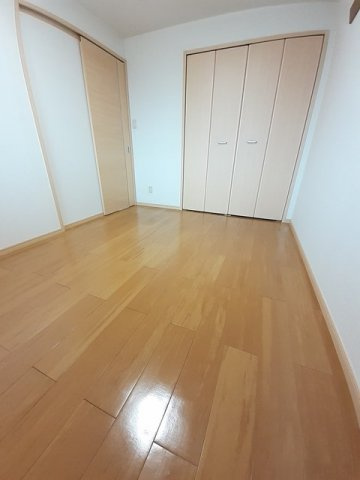 オークヒルズ　Ｂの寝室|クローゼット付の寝室です☆