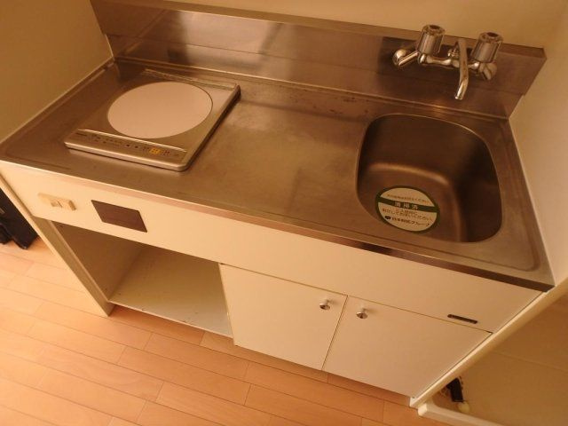 ニコーハイム北千住のキッチン