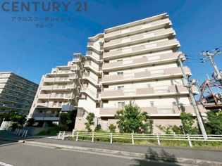 鉄筋コンクリート造8階建て