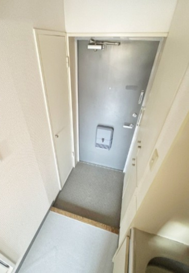 パレドール鶴ヶ峰の玄関