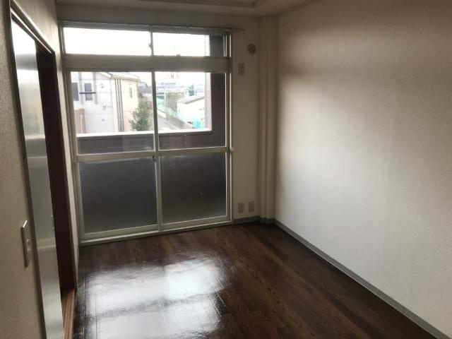 メゾンエトワールの内装|ミラーキャビネット