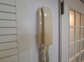 インターホン