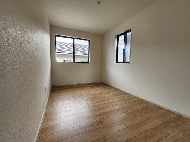 高崎市竜見町新築戸建の洋室|現地撮影