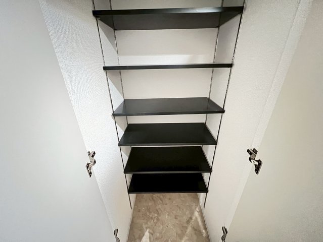 セレニテ谷町四丁目アリエの収納