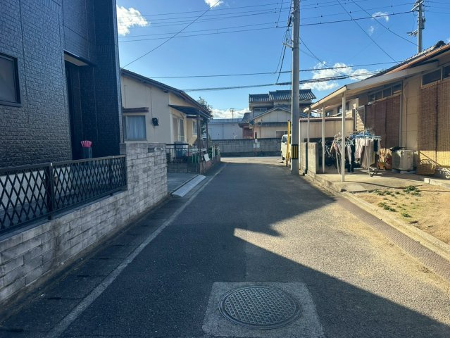 寿町　売土地の前面道路含む現地写真|【前面道路含む現地写真】南側道路を西向きに撮影