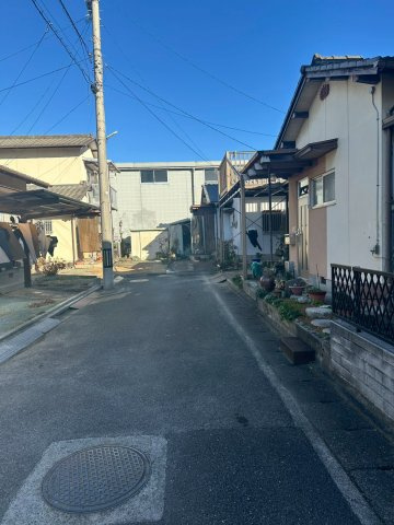寿町　売土地の前面道路含む現地写真|【前面道路含む現地写真】南側道路を東向きに撮影