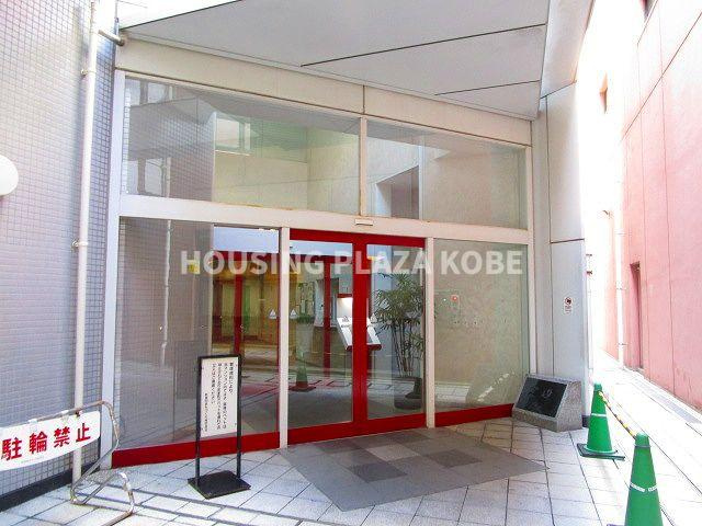 アスタ新長田タワーズコート2番館のエントランス