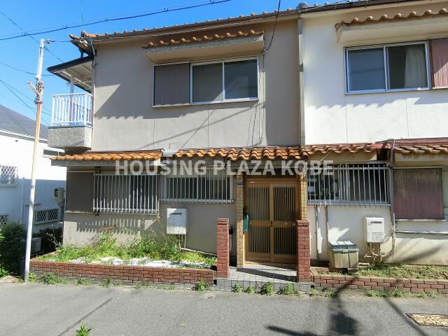潮見台町３丁目貸家の外観