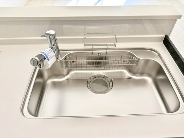 世田谷区北烏山8丁目　新築戸建　残1棟の設備|不純物を取り除き、安全なお水を作ってくれる浄水器付き！

現地ご見学希望・資料請求などお気軽にお問い合わせ下さい！
03-5990-5201