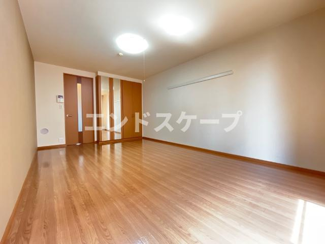 エレガンスⅠの居間・リビング|洋室
高崎、前橋のお部屋探しはエンドスケープまで！お客様の理想お聞かせ下さい♪