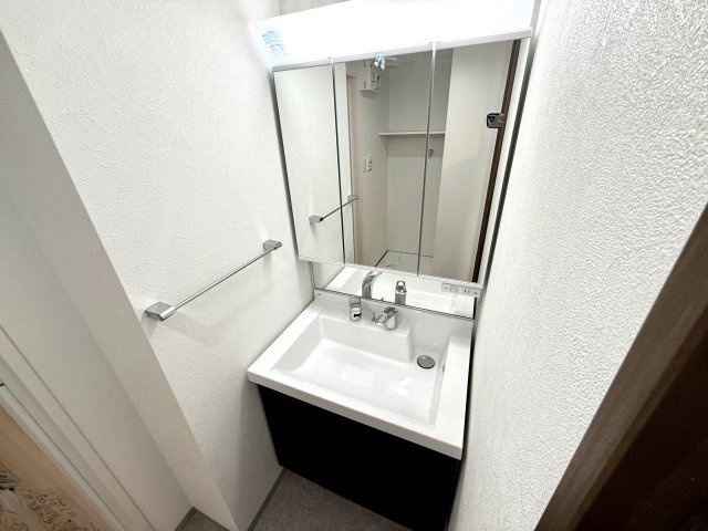 独立洗面化粧台付きでおすすめです！
