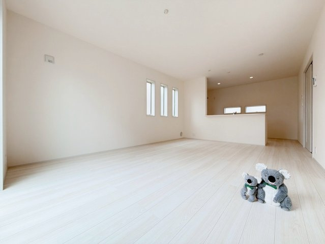 【居間・リビング】 | 前橋市亀里町　新築住宅 | 窓を開けるとスッーと爽やかな風を感じるリビング。家族の笑顔が集まる幸せな空間。