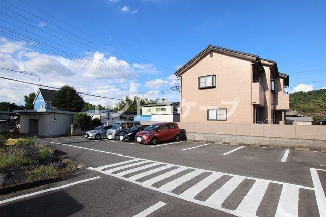 ウイングバードの駐車場|高崎、前橋のお部屋探しはエンドスケープまで！お客様の理想お聞かせ下さい♪