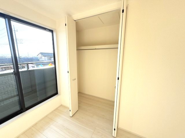リーブルガーデンＳ高崎市金古町第11　１号棟の収納|２階洋室２収納です