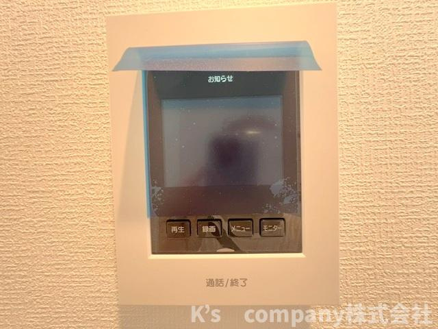 茅ヶ崎市下町屋2丁目　新築戸建　3号棟のセキュリティ|訪問者の顔が確認できるモニター付きインターフォン☆