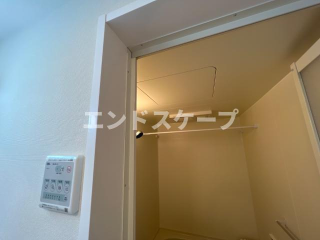 パークサイドメゾン・ソレイユの収納|浴室乾燥機
高崎、前橋のお部屋探しはエンドスケープまで！お客様の理想お聞かせ下さい♪