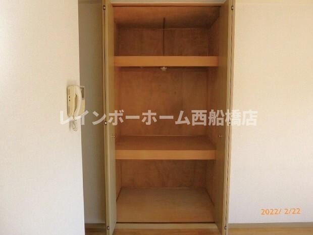 レジデンスホワイエの収納