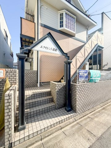 エクセレント道徳のエントランス|エントランスです