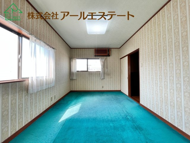 高砂市伊保崎南　　山陽電鉄「伊保駅」徒歩4分の洋室