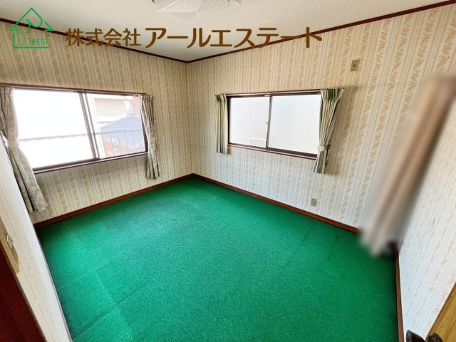 高砂市伊保崎南　　山陽電鉄「伊保駅」徒歩4分の洋室