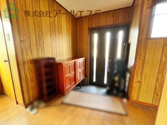 高砂市伊保崎南　　山陽電鉄「伊保駅」徒歩4分の玄関