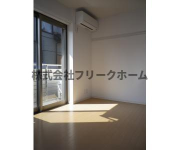 小金井市東町４丁目のアパートの寝室