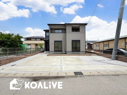 【前面道路含む現地写真】 | 前橋市亀里町　新築住宅 | 現地ご案内ツアー開催中！早朝やお仕事帰りのご見学にもすぐ対応致します！見学ご予約はコアライブまでお気軽にお問い合わせ下さい！