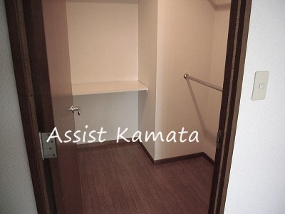 旭レジデンス萩中の収納|写真は同タイプの別号室です
