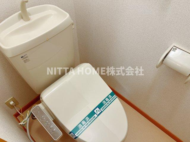 フロイライン　アミィＢのトイレ|暖房便座が付いています◎