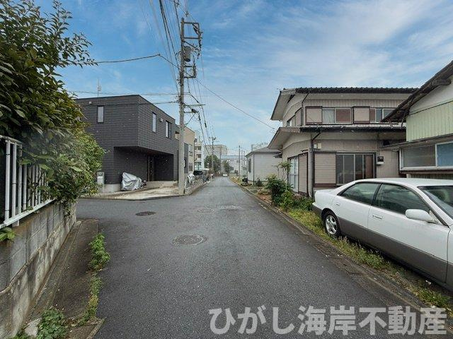 平塚市須賀　売地　全２区画の前面道路含む現地写真|現地外観