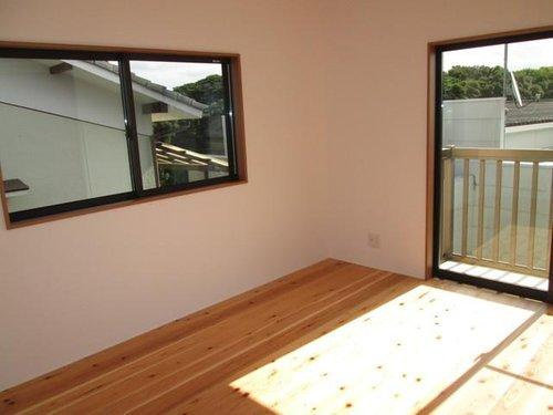別府市鶴見一丁目の洋室