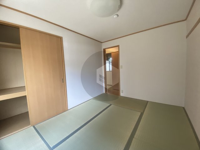 ヴァロンドール角田　Ｃ　の和室