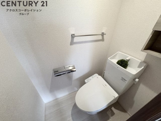 ゆったり落ち着けるトイレです