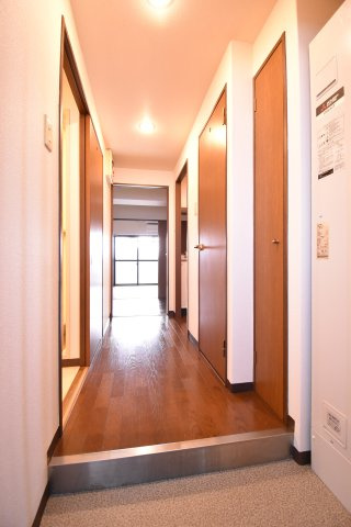 エミネンスパレスの玄関