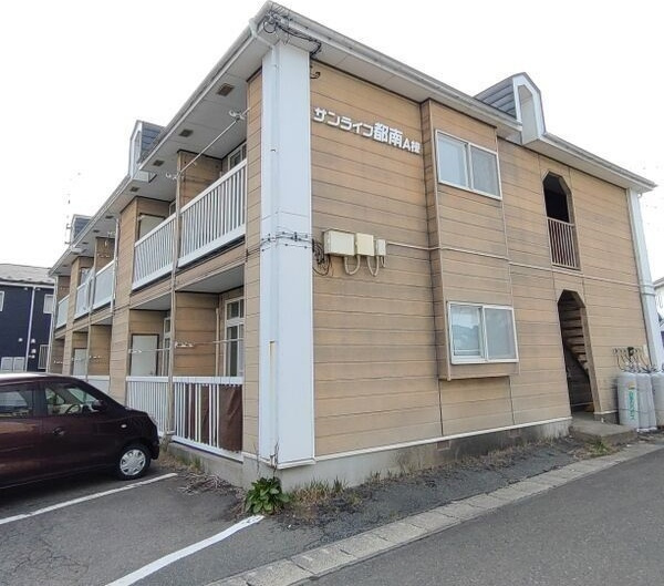 サンライフ都南A棟