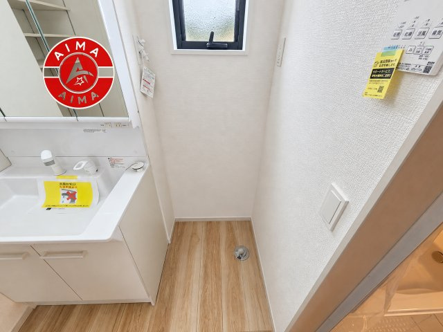 福岡市早良区南庄3丁目第1-2棟（1号棟）　の内観：施工例|毎日の洗濯をスマートに。注目のランドリー空間を確保！