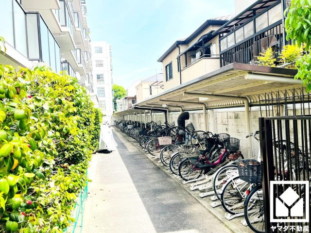 サングレール・アペックスの駐輪場