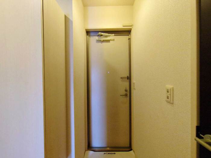 セジュール町坪の玄関