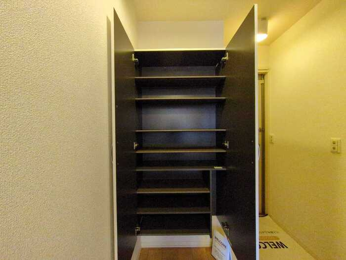 セジュール町坪の収納