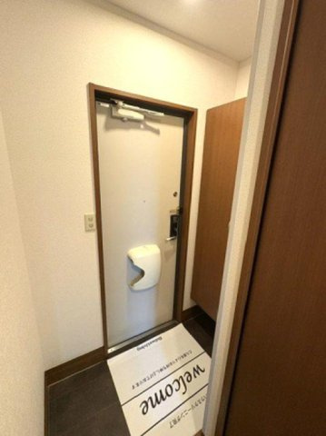 ネオハイツみゆきⅡの玄関