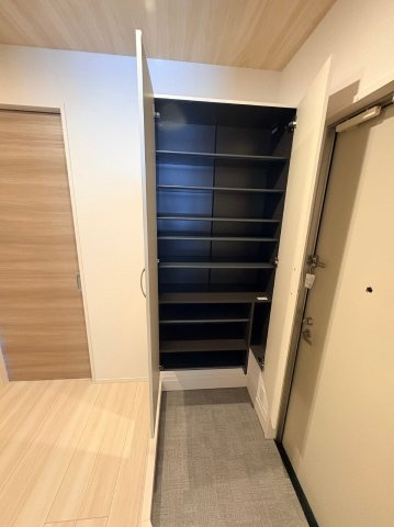 シェシレーヌのその他