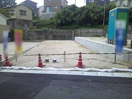 安芸区船越１丁目の前面道路含む現地写真