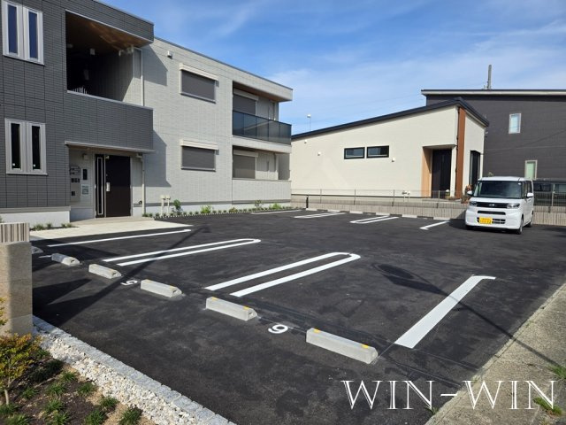 WILL Ⅲの駐車場