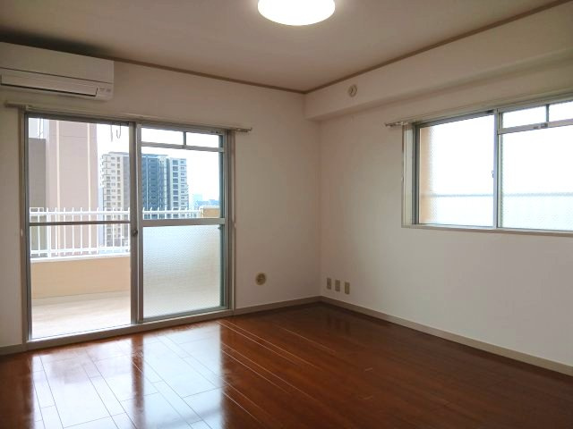 【居間・リビング】 | ダイタ北口マンション