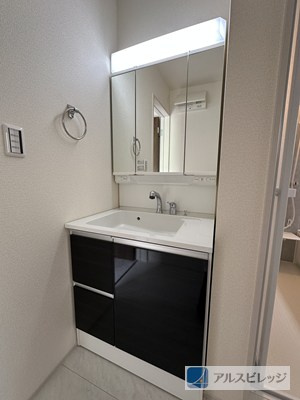 新築/新座市あたご3丁目の独立洗面台|独立洗面台です
