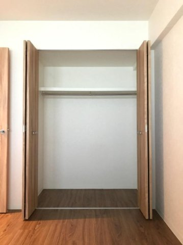エグゼ神宮前の収納|収納豊富なクローゼット