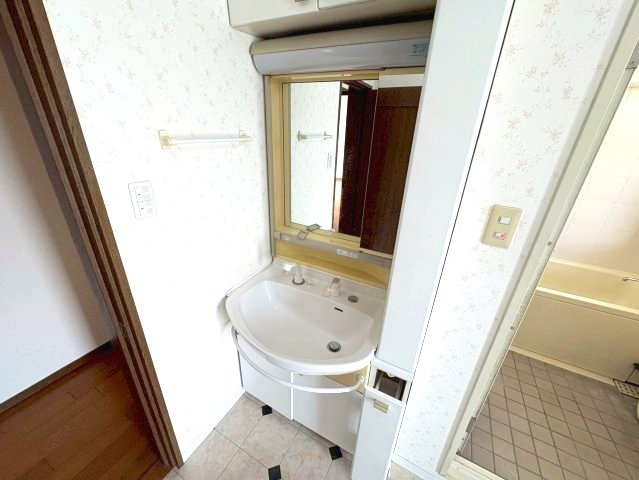 ファラン道明寺の洗面所