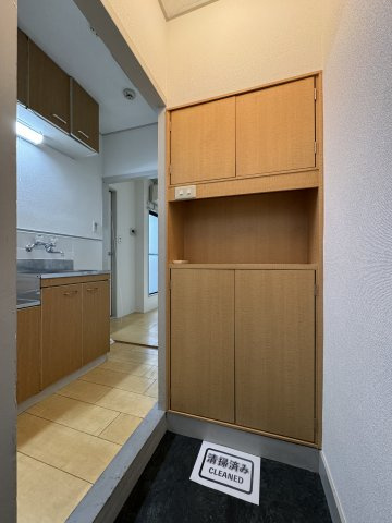 帝塚山ハイツの玄関